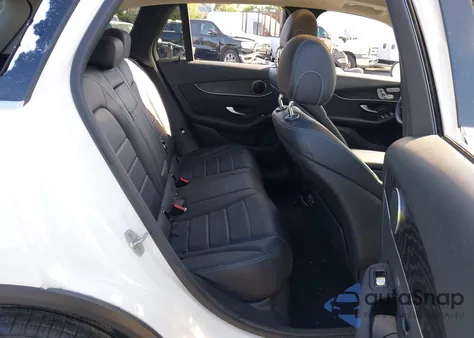 2016 Mercedes-Benz Glc 300 из США, поврежденный, VIN WDC0G4JB3GF040528